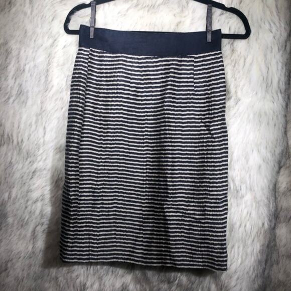 Ann Taylor LOFT linen blend striped blue & white straight skirt - Picture 4 of 9